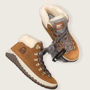 Sorel Out n About Conquest Waterproof Boots